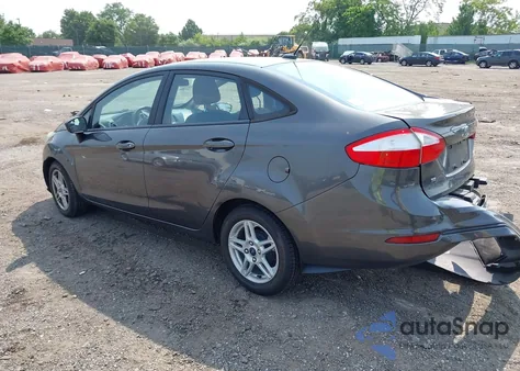 2018 Ford Fiesta Se z USA, uszkodzony, nr VIN 3FADP4BJ0JM138152